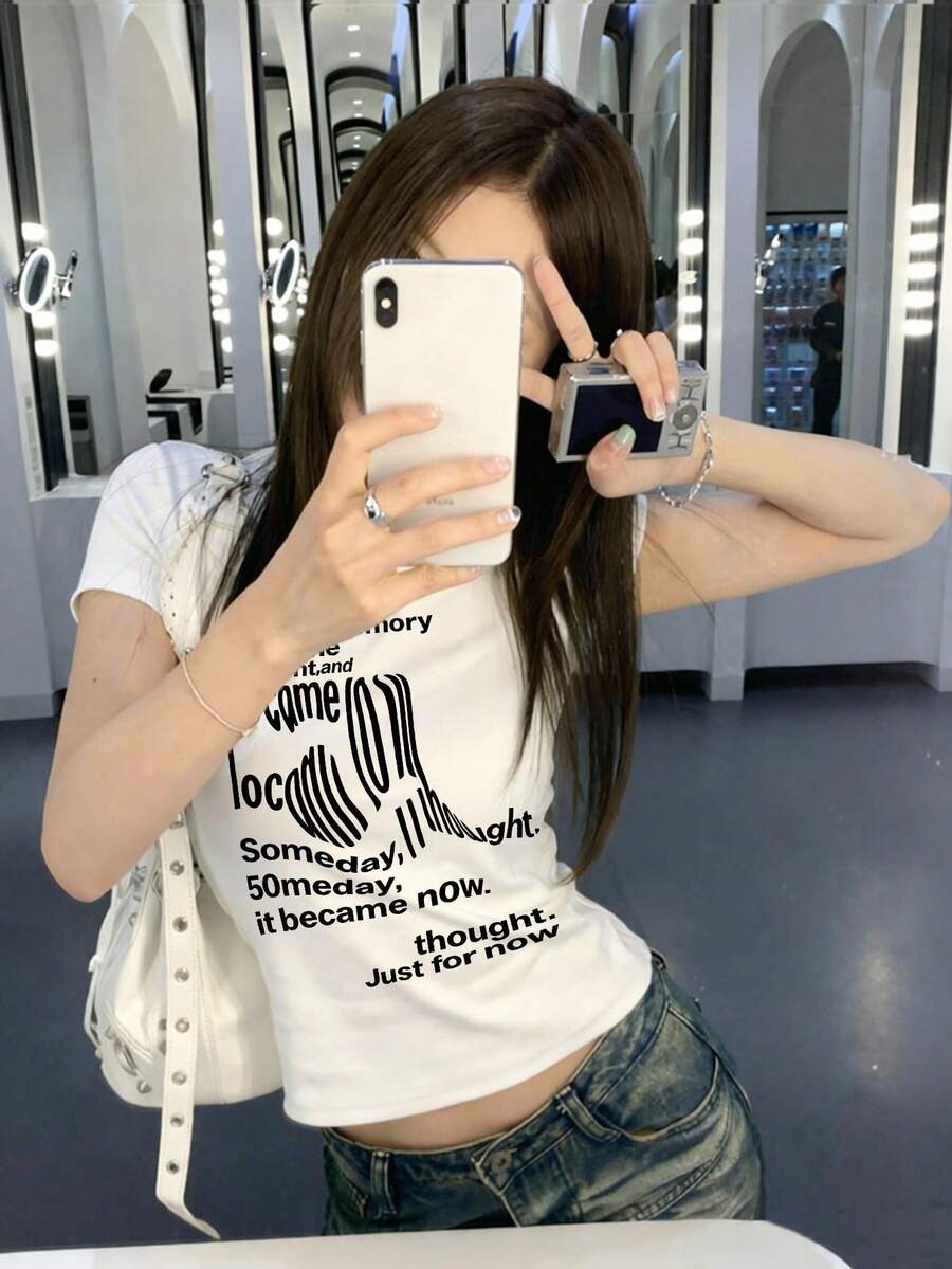 Camiseta de mujer de cuello redondo y manga corta "American Hot Girl", nueva para el verano con estampado de letras, de moda versátil, ajuste ceñido y corto, casual en color blanco - Blanco - Ver 1