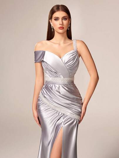 VIPGIRL Nuevo vestido de noche formal elegante de alta gama con diseño plisado de parches de lentejuelas plateadas