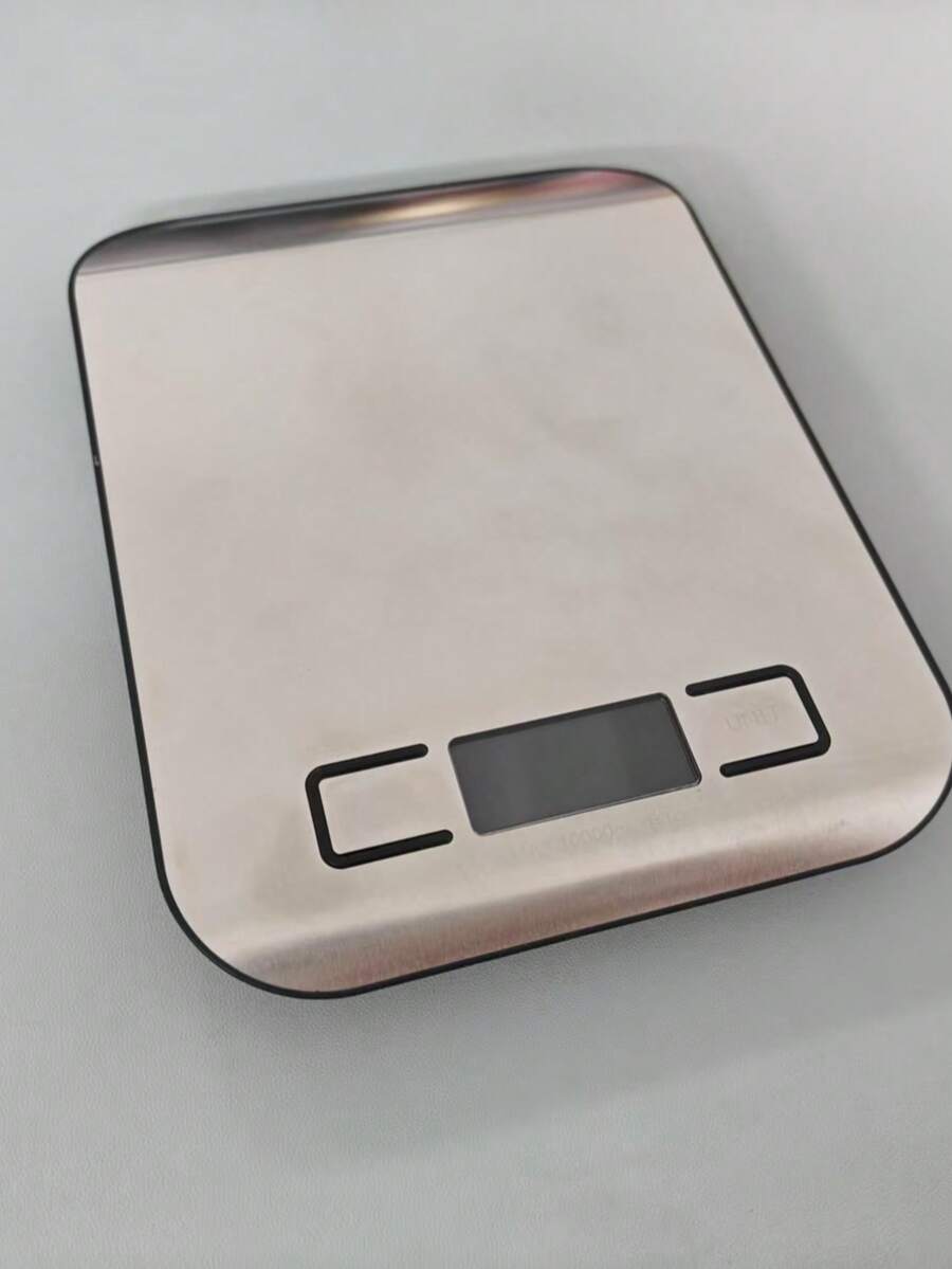 1个食物秤，11磅（约5.0公斤）数字厨房秤，带6个液晶显示屏和去皮功能，设计紧凑，是烘焙、健康烹饪和备餐的理想之选，304不锈钢材质。