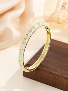 1pc Fashion New Gold-Plated Exquisite Rhinestone Inlaid Flower Pattern Enamel Filigree Bangle Bracelet Jewelry Gift For Women And Girls - White - View 6