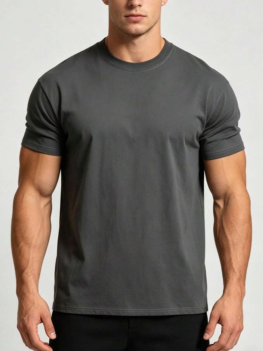230g Heavyweight Pure Cotton Short-Sleeve T-Shirt For Men. Made From High-Weight, Tightly Spun Cotton, This T-Shirt Boasts A Natural Drape And Crispness. The Loose, Drop-Shoulder, Oversized Fit Is Suitable For Everyday Wear, Commuting, Street Style, Layering, And As A Base Layer. It's Soft Against The Skin, Wrinkle-Resistant, And Features A Simple Solid Color For A Sophisticated Minimalist Style. A Hardcore Basic Top That Combines Comfort And Quality. - 黑色 - 查看 1