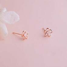 Women Stud Earrings - Flower Earrings (rose Gold Plated Brass) - View 4