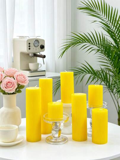 1支双色亮黄色香氛蜡烛 - 条纹圆柱形蜡烛（直径1.97英寸） - 多种尺寸可选。适用于冥想和照明；可用于家居装饰、客厅布置、礼品、节日装饰、家庭聚会、夏季装饰、酒店装饰和桌面摆设。四季皆宜的多用途蜡烛；是送给女性的理想礼物。