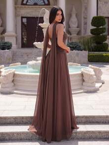 Faeriesty 无肩带仿珍珠装饰不对称褶皱长款晚礼服，高端浪漫正式礼服，优雅奢华设计，适合婚礼、婚纱照、周年庆典、正式晚宴、花园派对等场合。 - 咖啡棕 - 查看 11