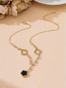1pc Elegant Luxury Hollow Four-Leaf Clover & Five-Petal Flower Pendant Necklace, Exquisite & Charming, High-End Quality, Suitable For Women, Perfect Jewelry Choice For Daily Matching, Suitable For All Seasons - Black - View 2
