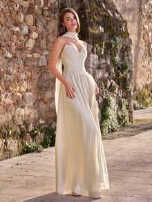 女士无肩带褶裥连衣裙，精致全褶裥面料，修身剪裁，适合庆典场合 - 杏色 - 查看 3