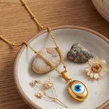 Collar de ojo malvado para mujer - Colgante de ojo malvado azul de acero inoxidable en el exquisito amuleto de cuentas de satélite, joyería de amuleto de buena suerte y espiritual - Dorado - Ver 2