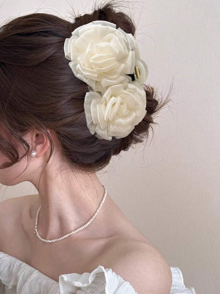 1个女士纯色3D褶皱网纱玫瑰花发夹，适合日常佩戴、派对场合、旅行、生日等。 - 米色 - 查看 1