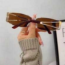Nouvelles lunettes de mode Y2K ajourées, lunettes rétro personnalisées, de protection, accessoire élégant pour la plage pour femmes, convenant à toutes les saisons, parfait pour les vacances à la plage, les voyages extérieurs et la rentrée scolaire - Multicolore - Voir 8