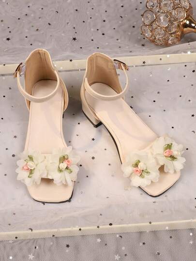 1 Đôi sandal cao gót màu sâm panh cỡ lớn dành cho nữ sinh, chất liệu nhung mềm mại + lưới họa tiết hoa nhỏ, khóa cài cổ điển, mũi vuông, gót dày, kiểu sandal La Mã thời trang và dễ thương, phù hợp cho bé gái từ 3-15 tuổi, thích hợp đi chơi, dự tiệc, khiêu vũ, du lịch, xuân/hè 2026.