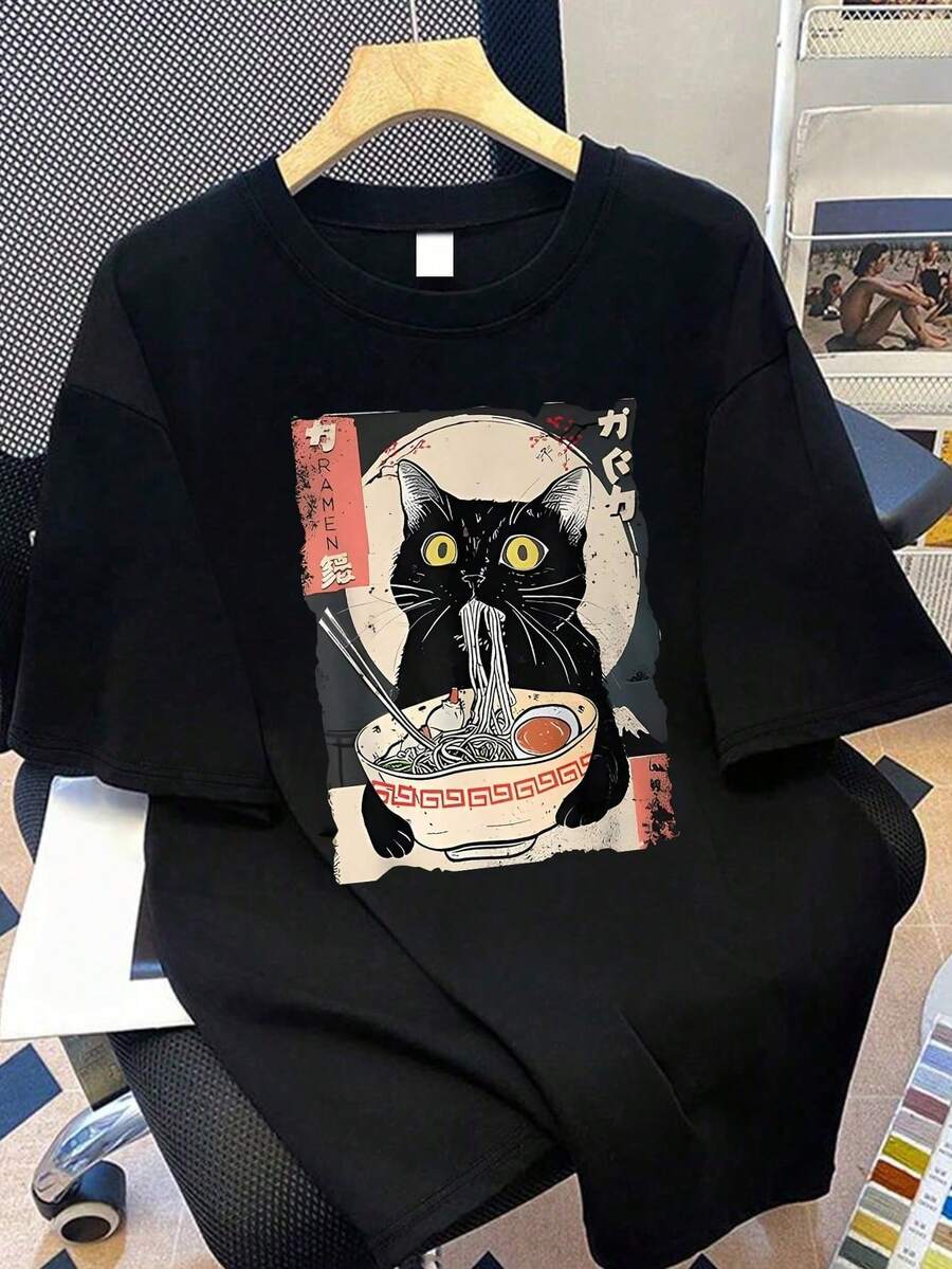 大码猫咪吃面条印花圆领T恤，适合夏季度假、海滩、节日、春季、情人节、狂欢节、母亲节礼物；送给妈妈的礼物；毕业短袖上衣；返校；毕业典礼；女教师；夏季与家人朋友聚会。也适合日常穿着、外出、节日、海滩、派对、生日、聚会、学校、音乐节、度假、通勤、健身、婚礼、外套等场合。黑色休闲款。 - 黑色 - 查看 1