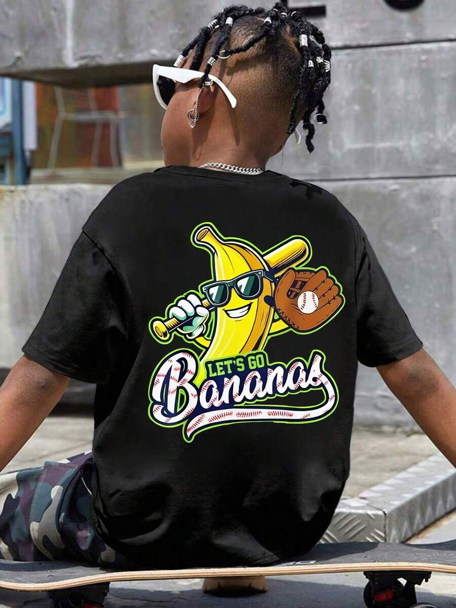 Camiseta infantil de manga curta e gola redonda com estampa de banana e desenho animado de beisebol. Leve e respirável, perfeita para o verão e que nunca sai de moda. - Preto - Ver 1