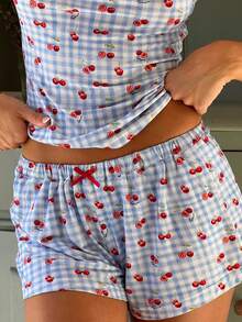 Conjunto de 2 piezas de camisola y shorts de verano fresco azul a cuadros con encaje de cereza para mujer Dirp Noir, camisola con escote en V y hombros descubiertos con detalle de lazo rojo y cordón, adecuado para dormir en casa, descansar en verano, fiesta de pijamas de chicas, sesión de fotos privada, uso casual, regreso a la escuela - Multicolor - Ver 2