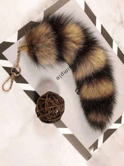 1pc Fluffy Fox Tail Keychain, Furry Raccoon Tail Keyring, Bag Charm, Fashion Party Keychain With Pom Pom, Decorative Tail Keychain, Suitable For Cosplay, Girls Party Gift YKEZ JC0R