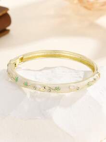 1pc Fashion New Gold-Plated Exquisite Rhinestone Inlaid Flower Pattern Enamel Filigree Bangle Bracelet Jewelry Gift For Women And Girls - White - View 4