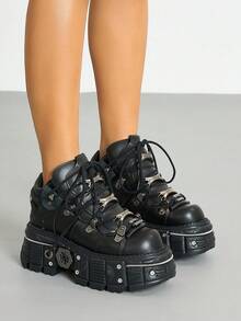 Botas de tobillo con suela gruesa y plataforma, suela blanda, puntera redonda negra de mujer con cordones y elementos metálicos, estilo plano punk casual, moda Y2K Halloween - Negro - Ver 3