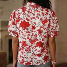 Elegant Women's Red Floral Print Puff Sleeve Button Down Shirt With Lace Trim Vacation - Red - View 3
