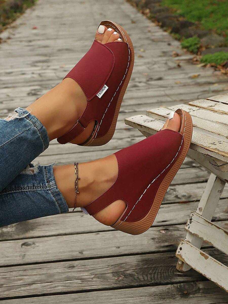 Women's Outdoor Summer Wedge Sandals, Fashionable Casual Thick-Soled Lightweight Versatile Beach Shoes - Burgundy - View 1