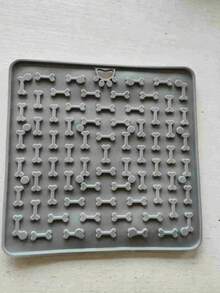 Non-Slip Suction Cup Pet Licking Mat, Dog Slow Feeder Mat, Pet Slow Feeding Pad - View 8