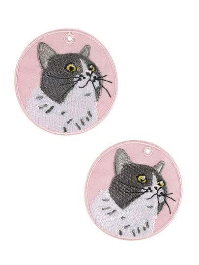2pcs Cute Pet Cat Embroidered Patches, Cartoon Style Polyester Thread Embroidered Small Pendant DIY Handmade Suitable For Backpacks, Luggage, Keychains, Etc.