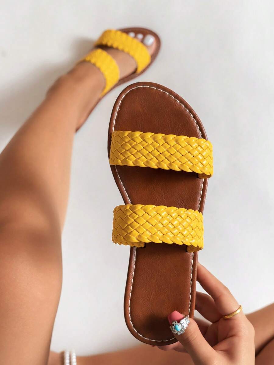 Dép xăng đan đế bằng cho nữ, họa tiết hoa, màu đen, kiểu dáng casual, hở mũi, mẫu mới mùa hè 2025, dép nhựa đi biển thư giãn. - Màu vàng - Xem 1