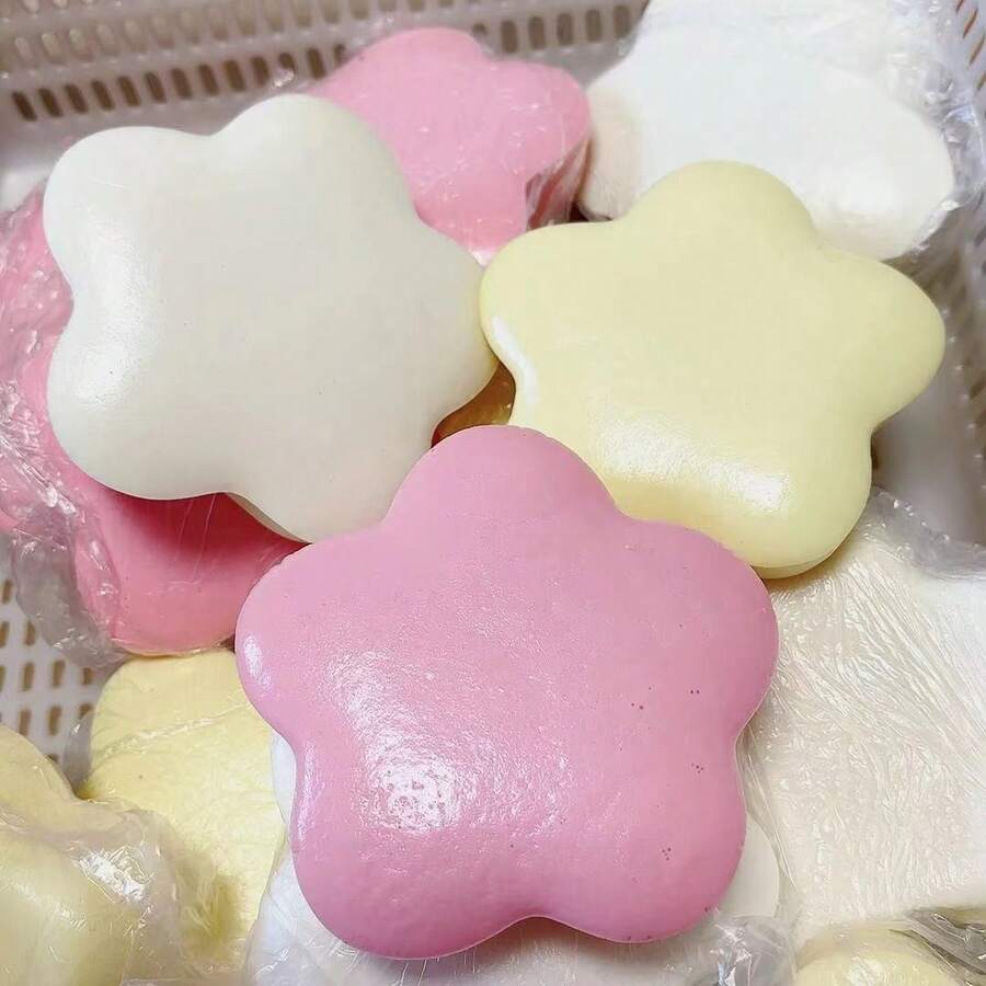 一款柔软有弹性的幸运星挤压玩具，可爱又高品质，回弹缓慢，触感柔软舒适，是一款很好的减压玩具。 - 彩色 - 查看 1