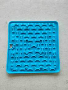 Non-Slip Suction Cup Pet Licking Mat, Dog Slow Feeder Mat, Pet Slow Feeding Pad - View 11
