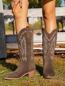 女士牛仔靴，波西米亚风新款休闲复古西部刺绣方头粗跟套穿式中筒靴 - 褐色 - 查看 5