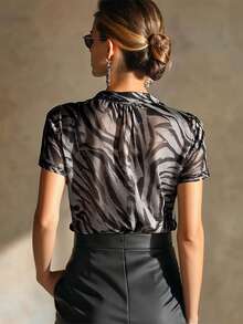 Women's Summer Criss-Cross V-Neck Zebra Print Sheer Short Sleeve Blouse, Suitable For Dates Vacation - Mocha Brown - View 2