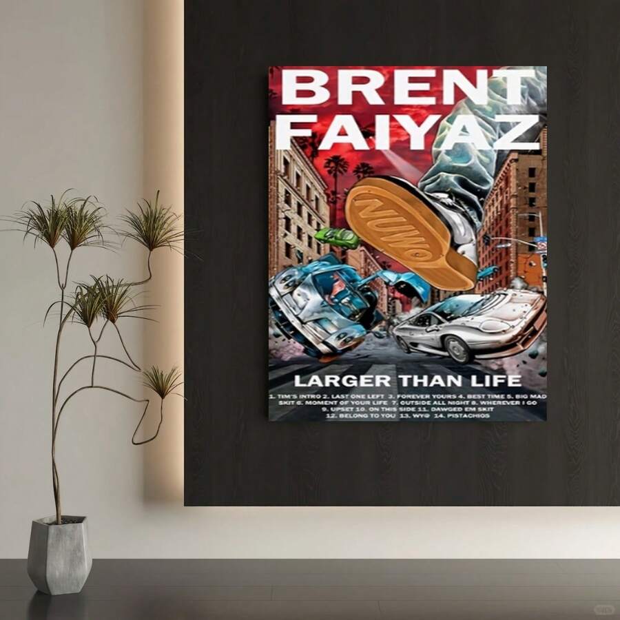 Enmarcado Póster de lienzo texturizado  de  con la portada del álbum "Larger Than Life" de Brent Faiyaz, 1 pieza. Iconografía musical con títulos de canciones (por ejemplo, "Worryin' Bout Me"). Decoración moderna de R&B para dormitorio y para fans. - Enmarcado - Ver 1