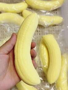 1個仿真香蕉慢回彈擠壓玩具，食物壓力緩解慢回彈蛋糕香蕉捏捏樂玩具，辦公室放鬆，生日節日派對禮物首選 - 彩色 - 查看 4