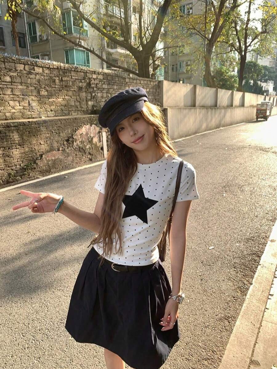 可爱圆领短袖上衣，星星贴花和波点印花T恤，女士夏季款 - 白色 - 查看 1