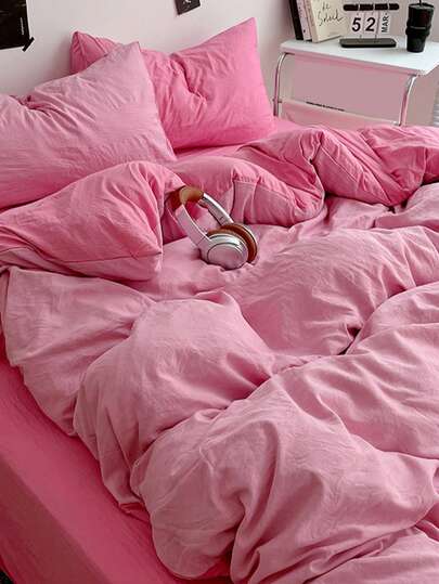 1套被套+2个枕套，浅粉色和酒红色简约设计，柔软舒适，适合卧室和客房，可机洗，四季皆宜