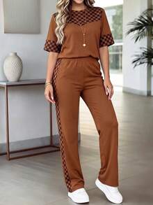 Bộ đồ nữ thường ngày cổ tròn 2 mảnh, áo tay ngắn kẻ caro phối cùng quần ống rộng kẻ sọc. - màu nâu - Xem 5