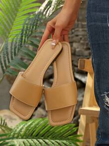 2025 Sandales plates de luxe pour femmes, printemps/été/automne. Grandes tailles, sandales de dames à talon bas antidérapantes. Chaussures de mode polyvalentes pour les vacances, la plage et la maison, imperméables et avec cristaux - Nude - Voir 2