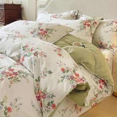 Bộ ga trải giường 3 món bằng cotton 100% kiểu Nhật tối giản, kẻ sọc tinh tế, gồm 2 vỏ gối và 1 vỏ chăn.