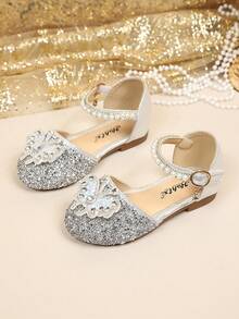 1 Paio di Sandali da Principessa per Ragazze in Stile Piatto con Decorazioni in Strass 3D a Farfalla, Perle e Diamanti Completi, in Materiale PU Lucido, Punta Tonda, Adatti per Uso Quotidiano/Esibizioni/Feste di Compleanno - Argento - Visualizzare 3