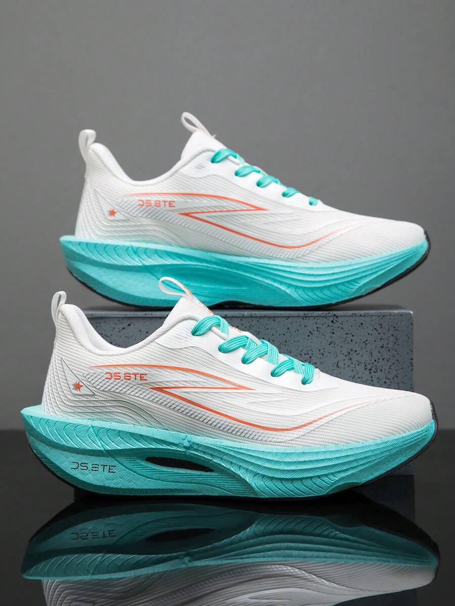 Chaussures de course marathon pour hommes STARNOVO avec technologie de plaque de carbone, tige ultra-légère fine douce confortable et respirante, absorption des chocs facile, chaussures de sport de marathon, chaussures de course de fitness décontractées en fibre de carbone convenant aux adolescents, chaussures de sport décontractées à la mode respirantes antidérapantes et durables avec semelle souple, chaussures de sport classiques (EUR39-46, les chaussures taillent petit, veuillez commander une taille au-dessus de votre taille de chaussure de sport habituelle) - Bleu et Blanc - Voir 1