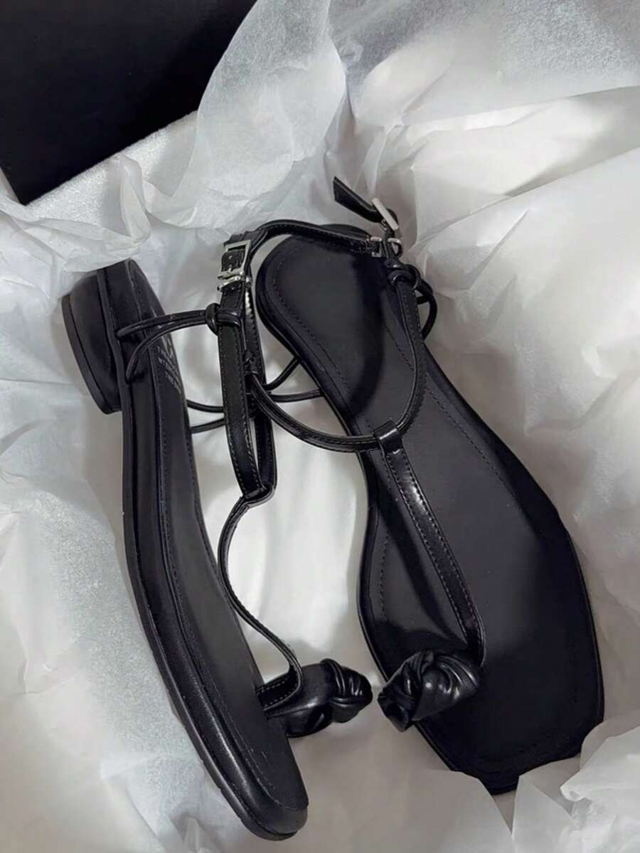 女士极简主义美学，自然手工质感拇指环人字拖凉鞋 - 黑色 - 查看 1