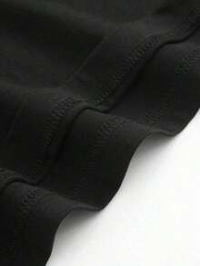 100% cotton Camiseta de algodón puro para hombre con nombre de bandera negra y estampado de ubicación: corte de cómic casual, estilo gótico, cuello redondo, estilo primavera/verano, diseño atrevido, tela cómoda, moda urbana, material transpirable, una prenda imprescindible para los amantes de la ropa de calle, perfecta para ocasiones como Pascua, Halloween, Acción de Gracias, etc. - Negro - Ver 4