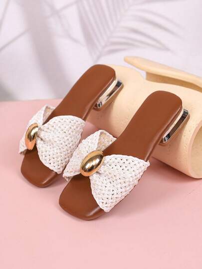1 Pair European And American Summer New Kids Princess Sandals, Girls' Soft Bottom Non-Slip Beach Shoes, Big Kids Woven Bow Metal Buckle Low Heel Slippers, Toddlers Versatile Casual Shoes Suitable For Daily Wear And Outdoor Activities