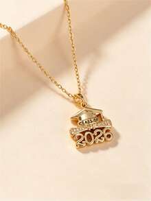 1 pieza Collar con diseño de birrete de graduación 2026 elegante y versátil en dorado/plateado, adecuado como regalo de graduación para compañeros de clase y amigos - Multicolor - Ver 4