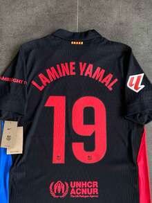 2024/25 Barcelona Away Black Jersey #19  Fan Version Set - Màu Đỏ Sâu - Xem 2