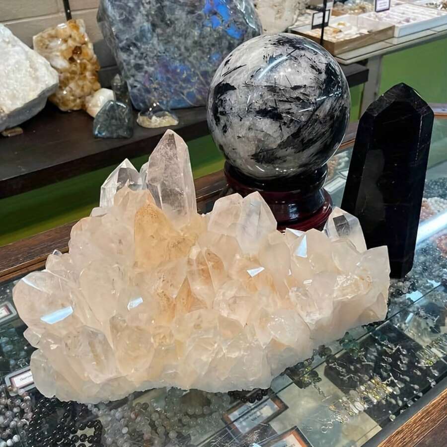 1pc Enchanting Free Standing Freeform Clear Quartz Crystal Cluster - Romantic Tabletop Decor For Office & Coffee Room, Ideal Home Decoration & Unique Gift, Perfect Holiday Present, Romantic Table Decor | Natural Crystal Cluster | Detailed Crystal Structure, Crystal Decor - White - View 1