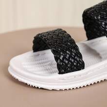 1 đôi dép xăng đan trẻ em màu đen, kiểu dáng unisex, đế EVA mềm bền chắc, chống trượt, mũi tròn, thiết kế dễ thương, phù hợp cho bé trai và bé gái sử dụng hàng ngày, đi học, đi bộ, du lịch, ở nhà, dự tiệc. Hàng mới về mùa xuân/hè 2026. - màu đen - Xem 8