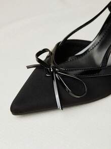 女士夏季新款优雅黑色尖头蝴蝶结高跟凉鞋，坡跟猫跟闭趾高跟鞋，搭扣设计，适合婚礼穿着 - 黑色 - 查看 4