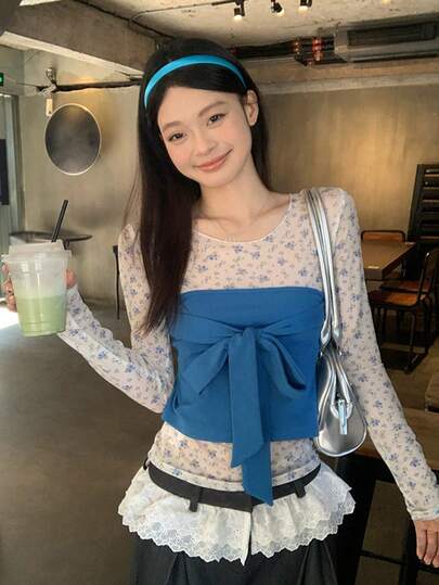 Áo thun dài tay dáng ôm họa tiết hoa nhí màu xanh dương, chất liệu nhẹ, thích hợp mặc nhiều lớp, họa tiết hoa ngẫu nhiên, mẫu mới mùa xuân, phong cách thường ngày cho kỳ nghỉ.