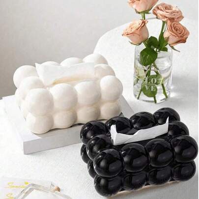 Plastikten yapılmış ve sevimli bir marshmallow şeklinde tasarlanmış bu lüks mendil kutusu, inanılmaz derecede yaratıcı ve oturma odası, yemek odası veya ev dekorasyonu için mükemmeldir. Bir arkadaşınız için ideal bir Noel hediyesidir.