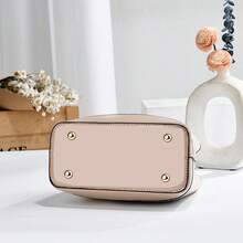 优雅漆皮鳄鱼纹手提包，时尚春夏单肩斜挎包，大容量通勤水桶包，送给妈妈的礼物，约会礼物，四季皆宜 - 卡其色 - 查看 5