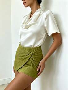 Áo nữ thanh lịch cổ đổ tay ngắn, chất liệu vải dệt xếp ly, co giãn nhẹ, chiều dài tiêu chuẩn. - trắng - Xem 3